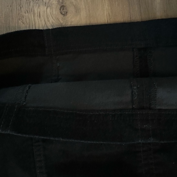 Tinseltown Mini Skirt - Picture 5 of 5